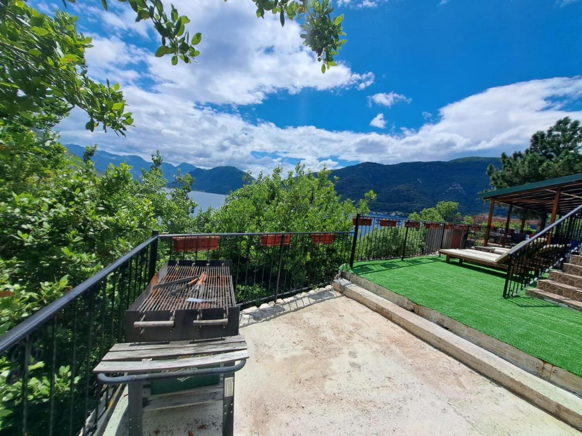 Villa Strp Risan Εξωτερικό φωτογραφία
